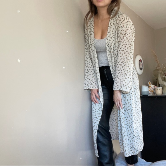 Floral Summer Robe - Picture 5 of 5